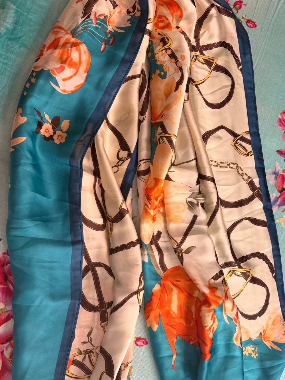 Two Stylish Patterned Scarves - Picture 6 of 8